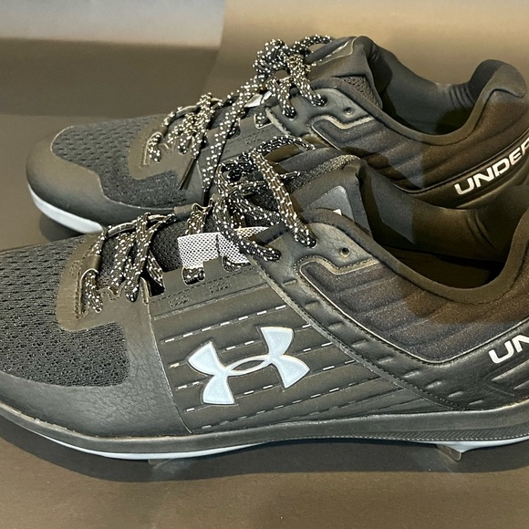 NEW Under Armour Men's UA Yard Low ST Baseball Cleats - Black- 3021711-002 - Picture 6 of 8